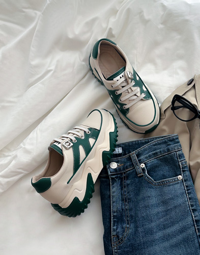 モディナスニーカー7cm（827C10）